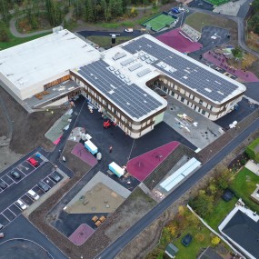 Torvbråten skole i Asker kommune sett ovenfra.